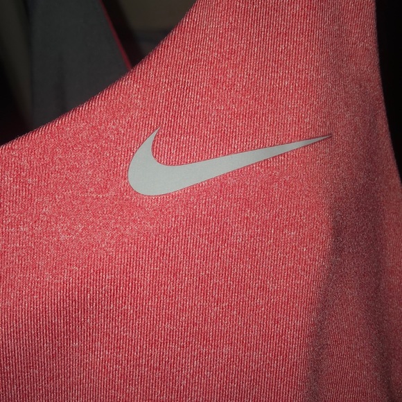 Nike Tank - Picture 4 of 4